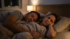 Warum Frauen neben Männern schlechter schlafen – Expertenmeinung